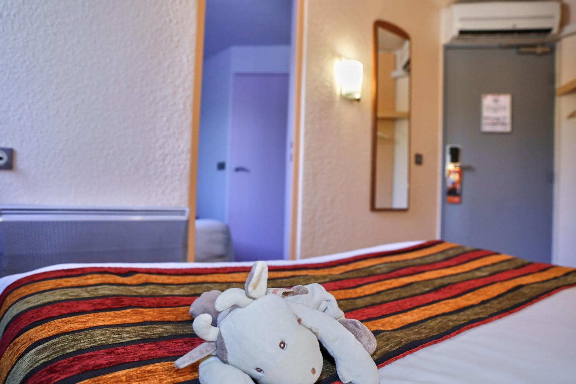 Brit Hotel Chambéry Dış mekan fotoğraf