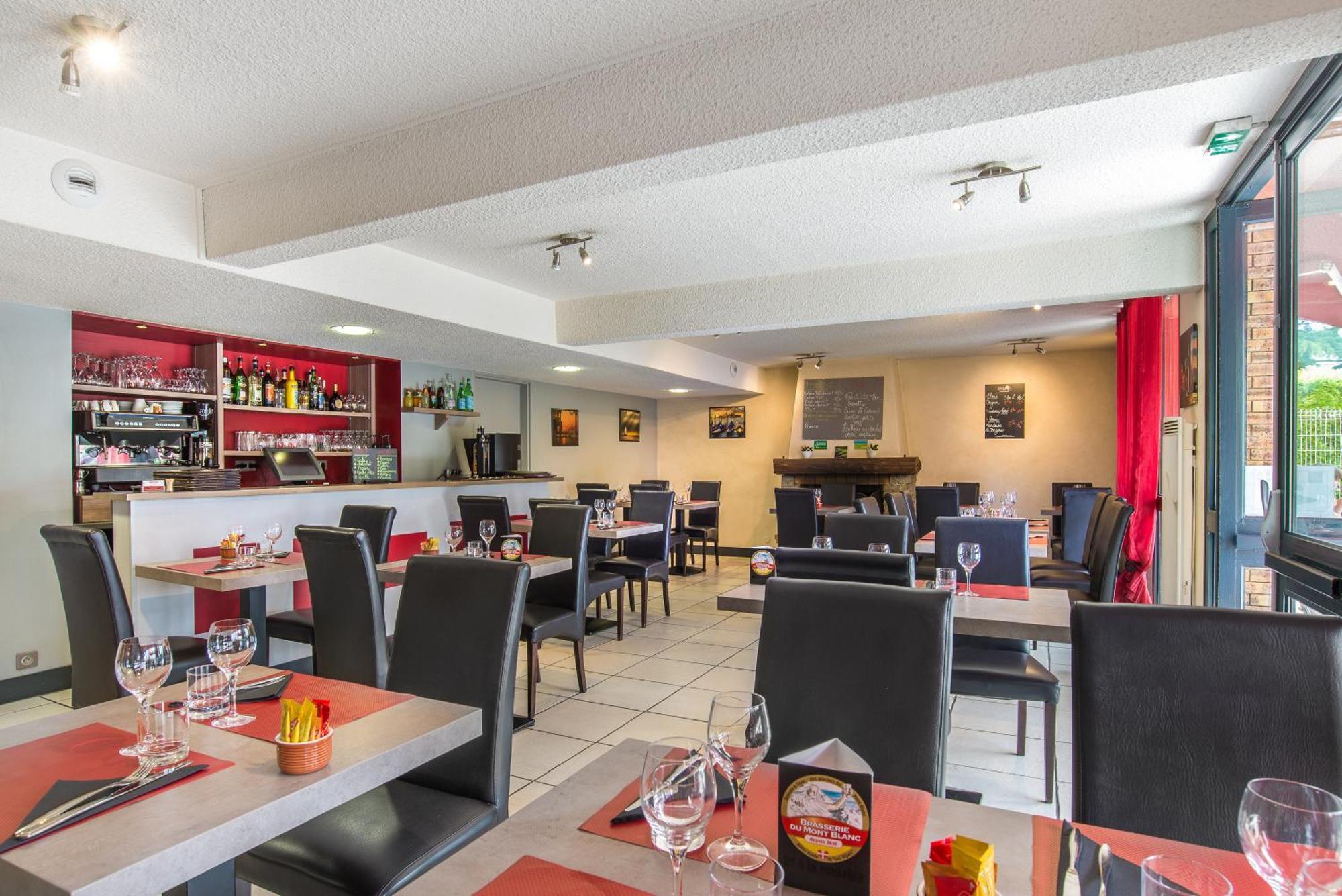 Brit Hotel Chambéry Dış mekan fotoğraf