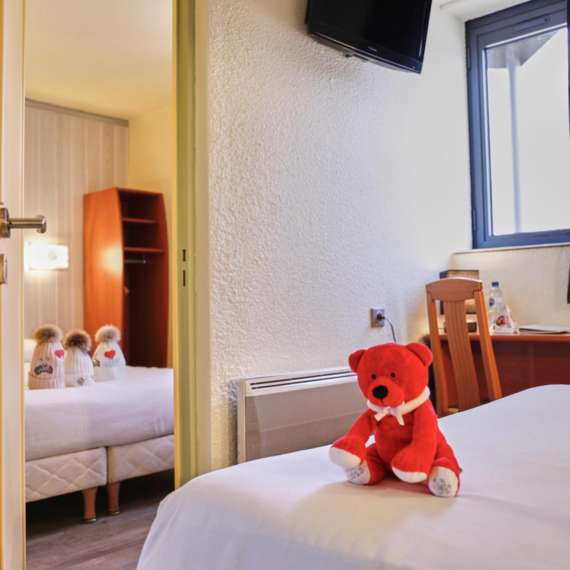 Brit Hotel Chambéry Dış mekan fotoğraf