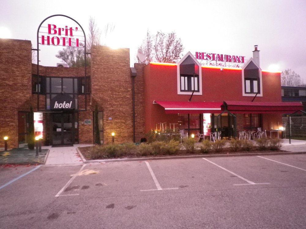 Brit Hotel Chambéry Dış mekan fotoğraf