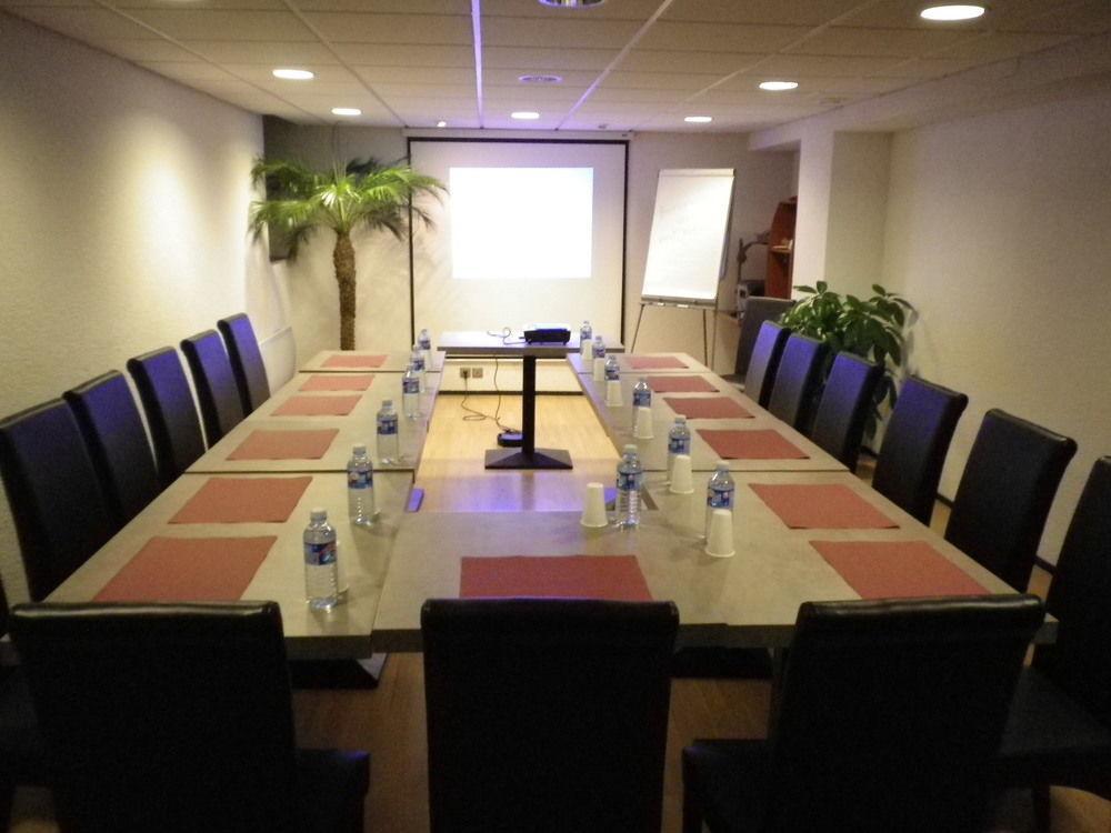 Brit Hotel Chambéry Dış mekan fotoğraf