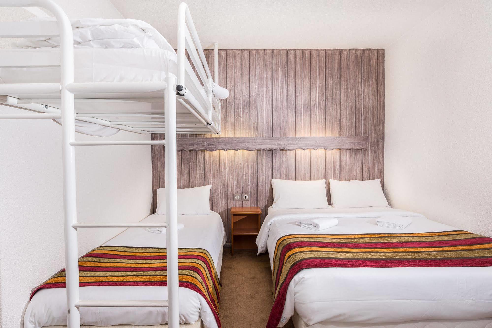 Brit Hotel Chambéry Dış mekan fotoğraf